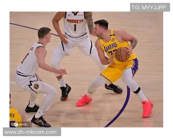 湖人对掘金比赛结果揭晓球迷热议精彩瞬间与关键时刻 湖人对掘金比赛结果揭晓球迷热议精彩瞬间与关键时刻