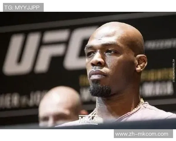 UFC精彩对决丹叔挑战猿人谁能在擂台上笑到最后